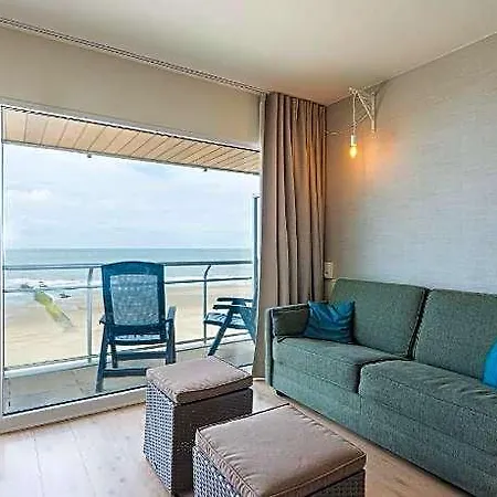 Modern With Sea View And Garage 3*