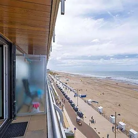 Modern With Sea View And Garage Middelkerke