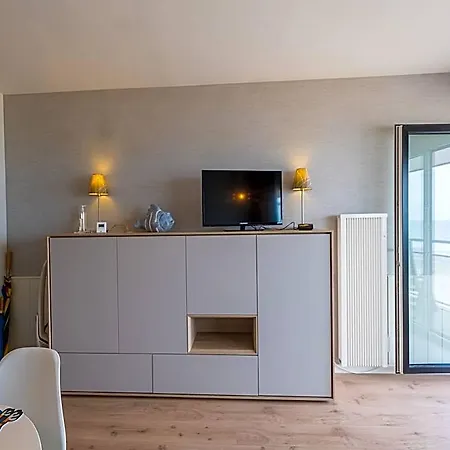 Hotel Modern With Sea View And Garage